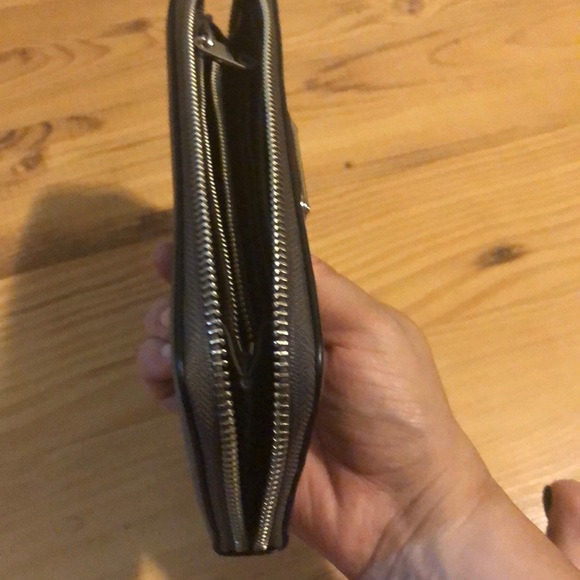 Marc by Marc Jacobs gray wallet - Picture 4 of 6